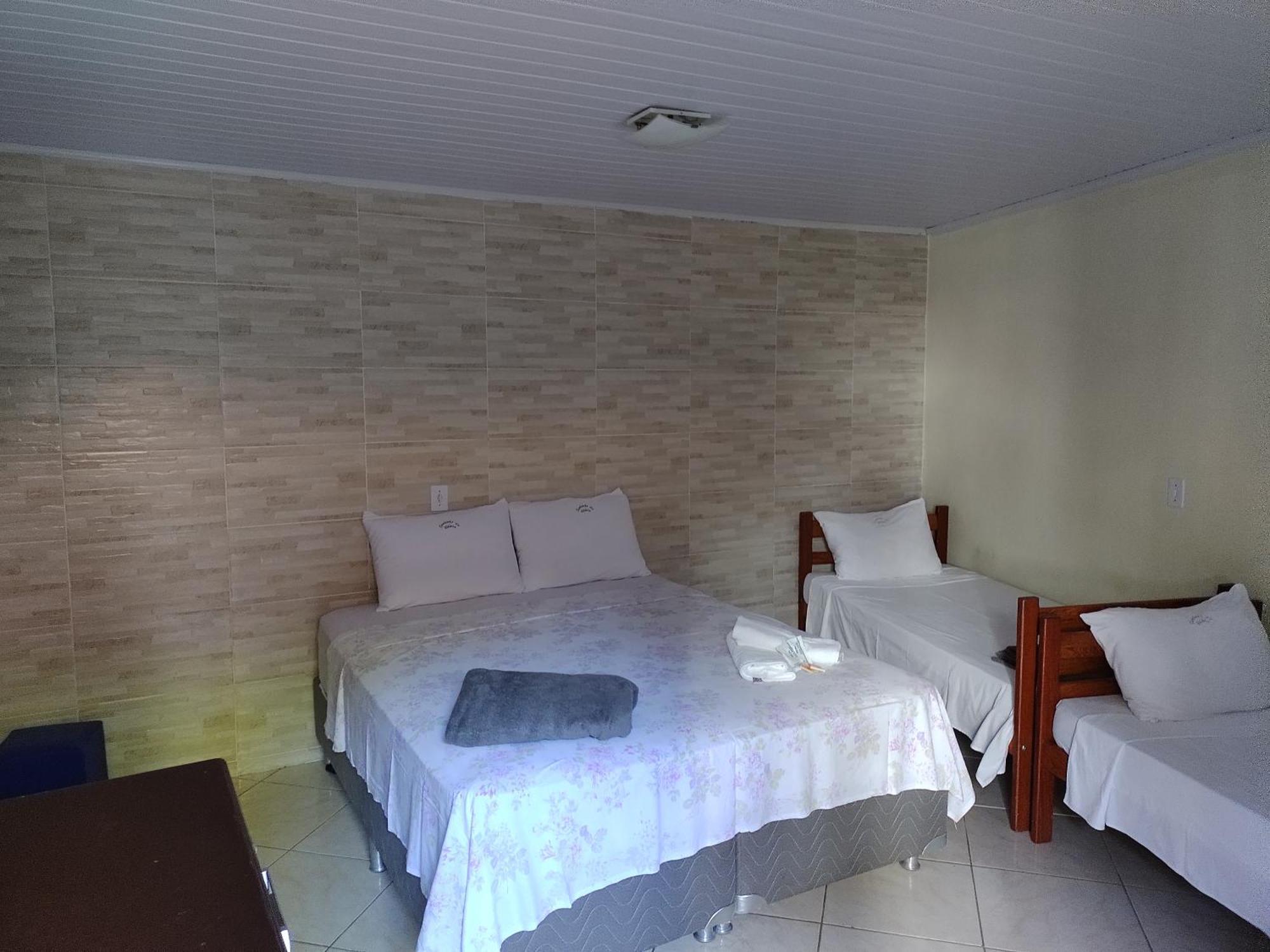Hospedagem Cantinho Da Vitoria Vila do Abraao Екстер'єр фото